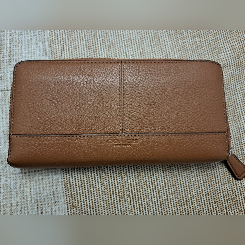 Coach Womens Leather Wallet